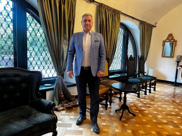 Sandu Staicu păstrează istoria României prin restaurare și educație culturală
